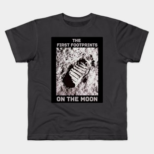 The first footprints on the Moon vintage Classic T-Shirt Kids T-Shirt